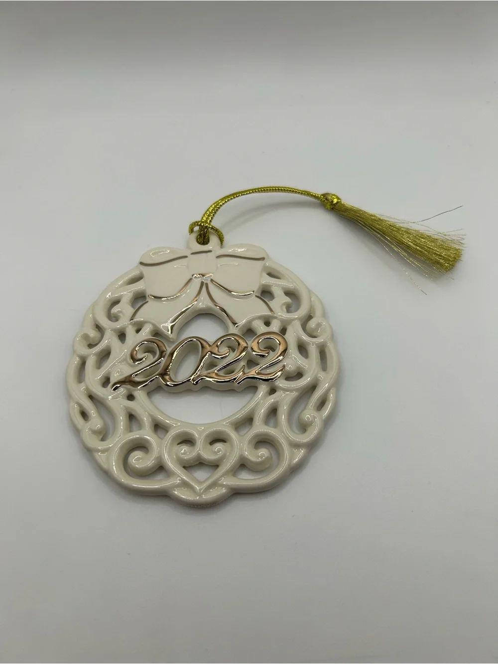 NEW 2022 Lenox Ceramic Holiday Wreath Ornament